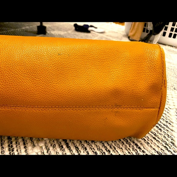 Beautiful CH tote bag - Picture 3 of 10